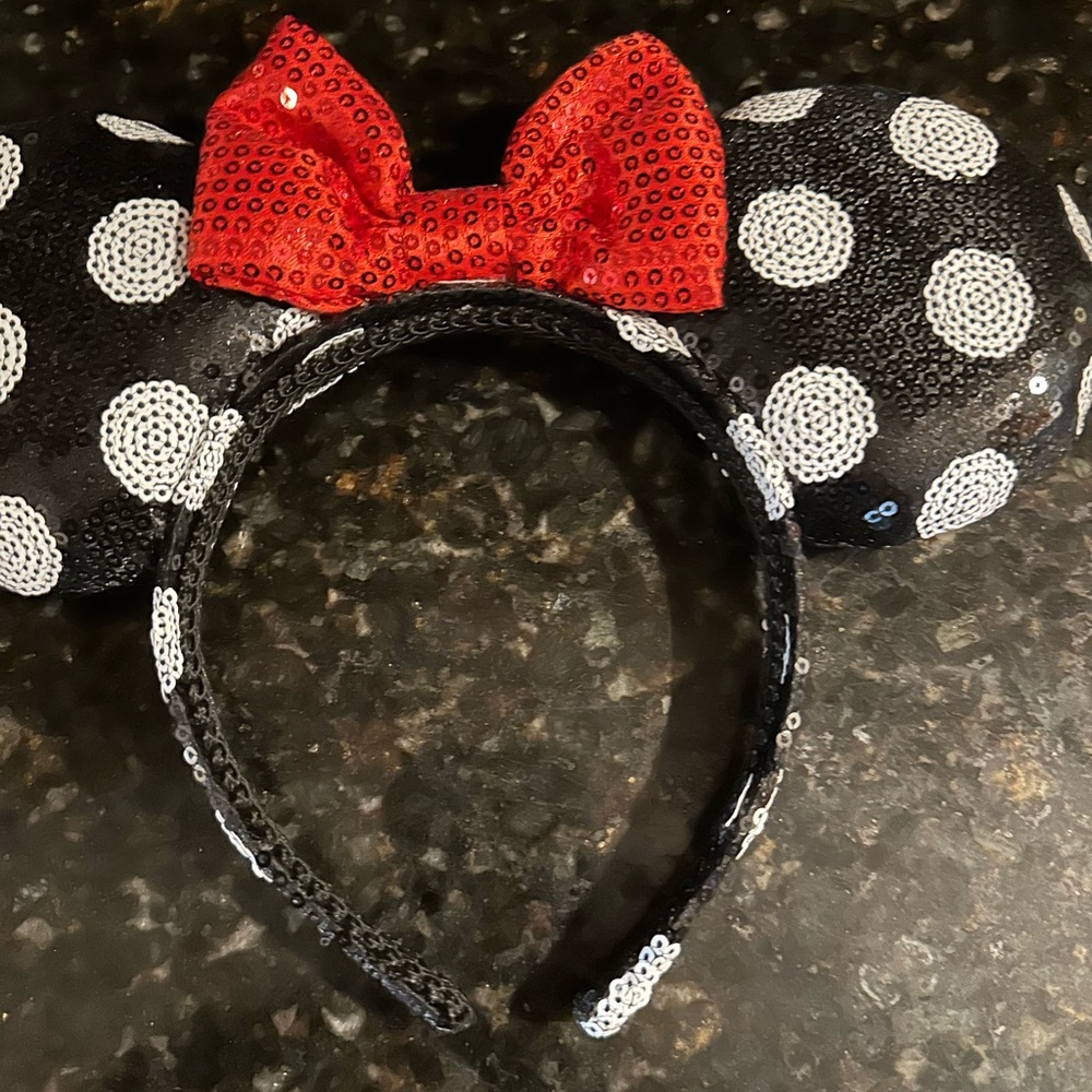 Lot of Disney Mickey Mouse ears 5